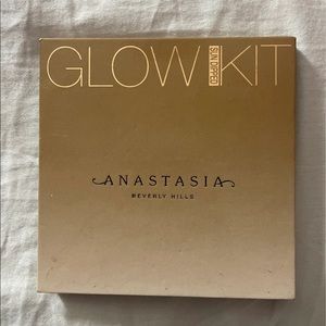 Anastasia Beverly Hills Glow Kit